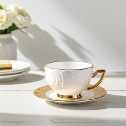 комплект за капучино или чай 220 мл: 6 чаши и 6 чинийки Gold - порцелан