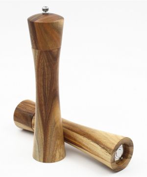 дървена мелничка Х 21 и 26 см