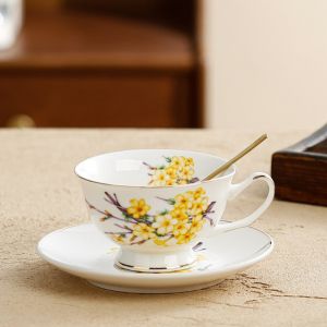 Порцеланов комплект за чай и кафе Morello – Жълта Пролет (Чаша, Чинийка и Златна Лъжичка)