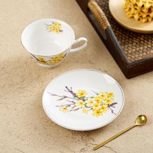 Порцеланов комплект за чай и кафе Morello – Жълта Пролет (Чаша, Чинийка и Златна Лъжичка)