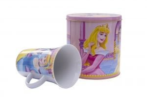 Принцеси-Чаша мляко в метална кутия